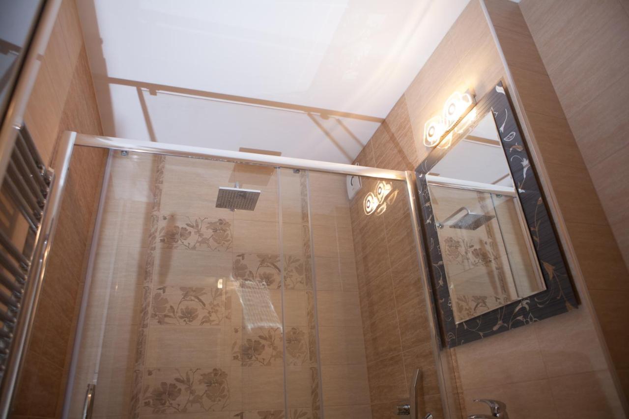 Lvc,Lac & Nyc Apartshotel Faleza Galaţi Dış mekan fotoğraf
