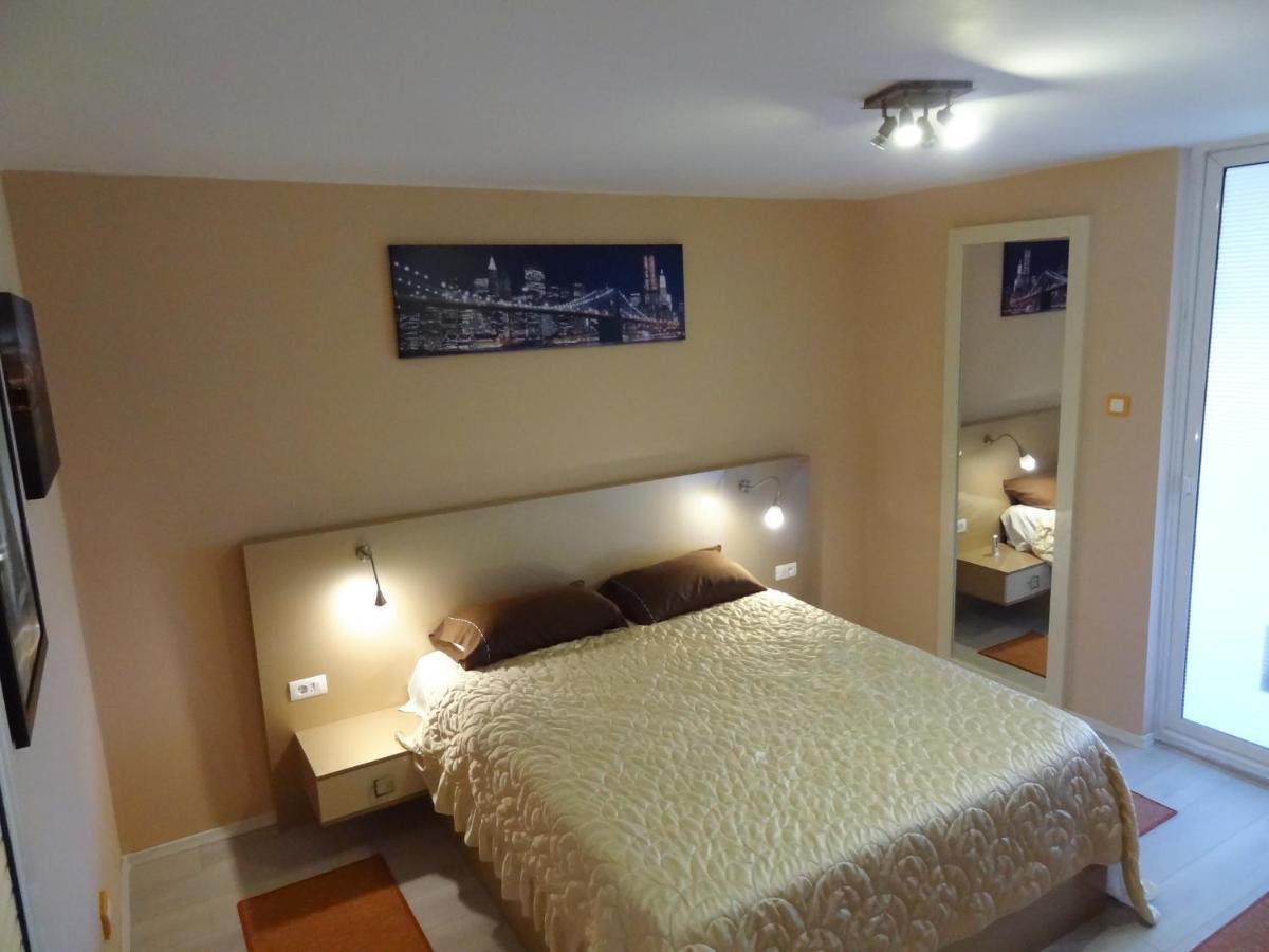 Lvc,Lac & Nyc Apartshotel Faleza Galaţi Dış mekan fotoğraf