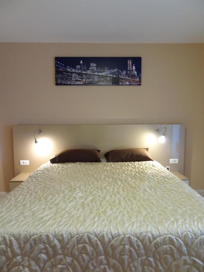 Lvc,Lac & Nyc Apartshotel Faleza Galaţi Dış mekan fotoğraf