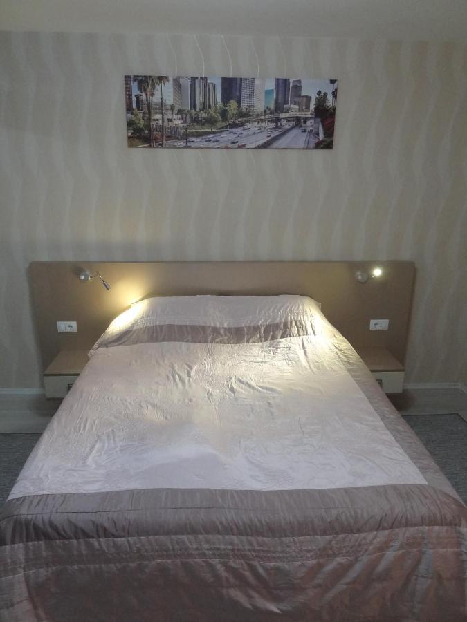 Lvc,Lac & Nyc Apartshotel Faleza Galaţi Dış mekan fotoğraf