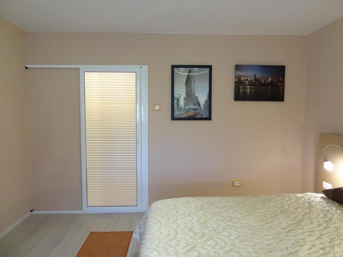Lvc,Lac & Nyc Apartshotel Faleza Galaţi Dış mekan fotoğraf