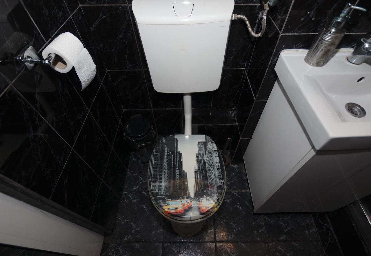Lvc,Lac & Nyc Apartshotel Faleza Galaţi Dış mekan fotoğraf