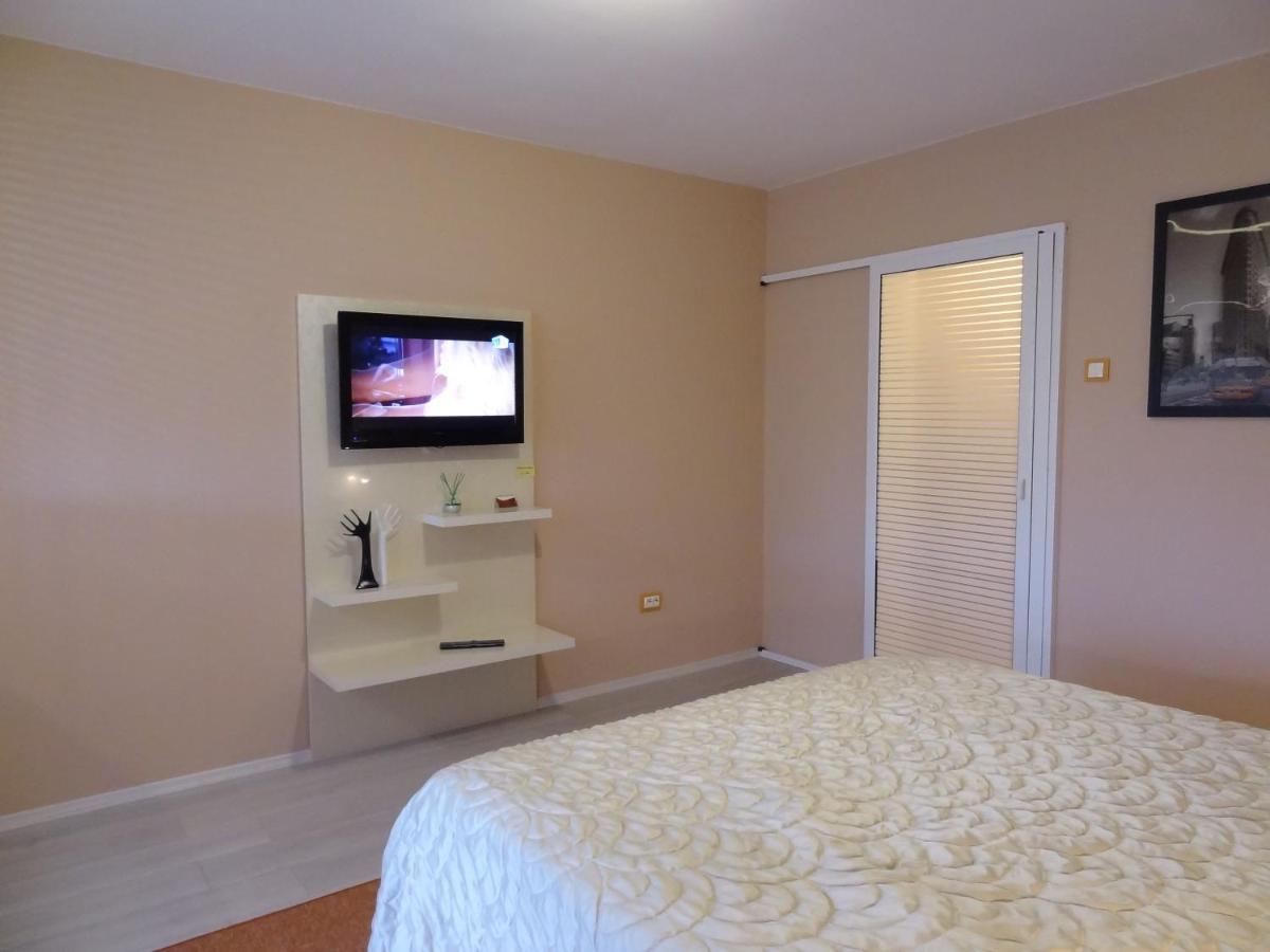Lvc,Lac & Nyc Apartshotel Faleza Galaţi Dış mekan fotoğraf
