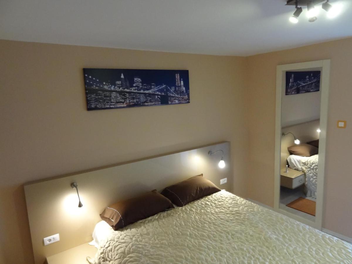 Lvc,Lac & Nyc Apartshotel Faleza Galaţi Dış mekan fotoğraf