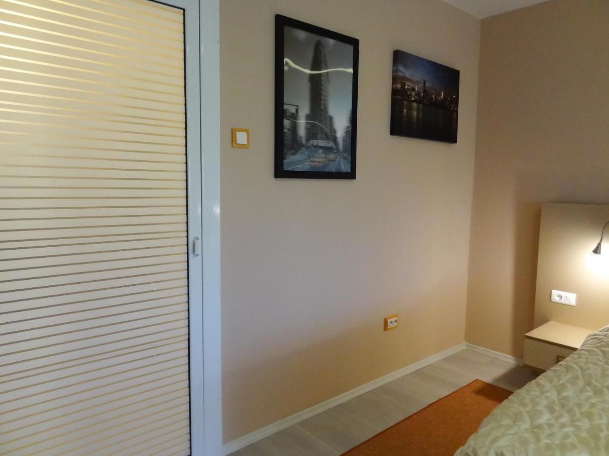 Lvc,Lac & Nyc Apartshotel Faleza Galaţi Dış mekan fotoğraf